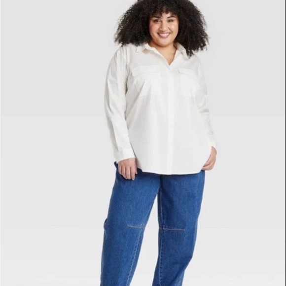 Ava & Viv Ivory Button-Up Blouse - Picture 4 of 4